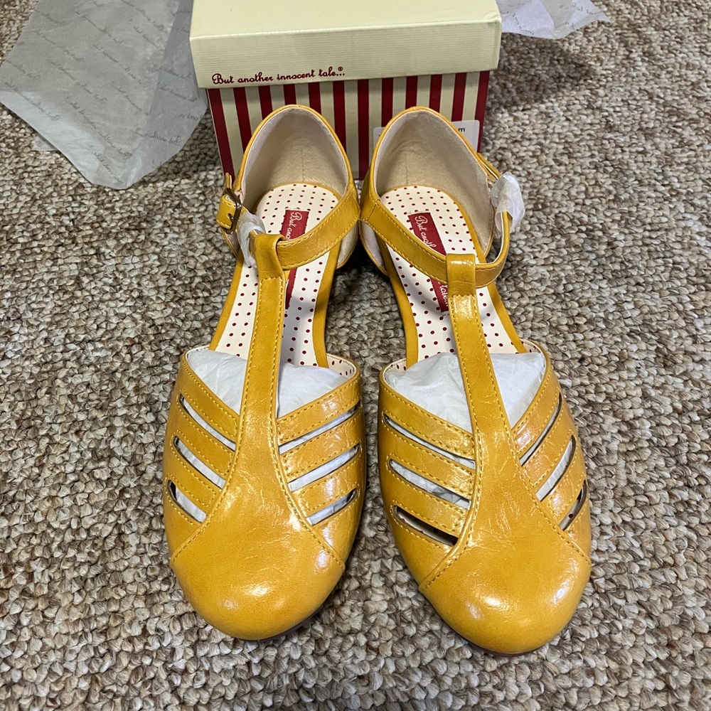 BAIT Footwear Mustard Flats Edie 7